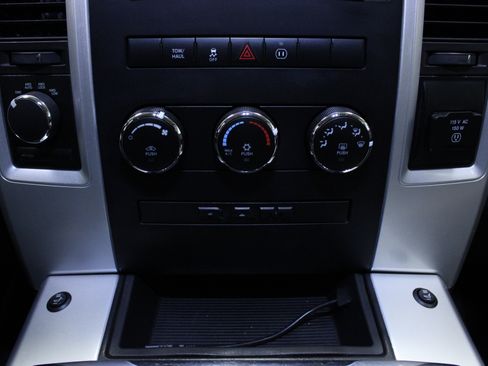 Used 2012 RAM 1500 Big Horn w/ Remote Start & Security Group image 25