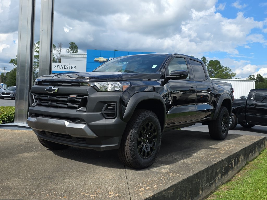 New 2026 Chevrolet Colorado Trail Boss AWD/4WD image 2