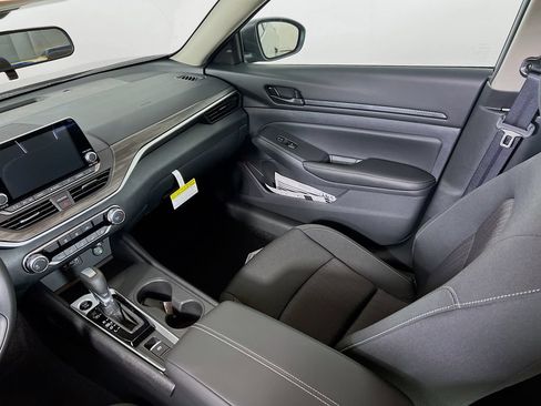 New 2026 Nissan Altima 2.5 SV AWD/4WD image 19