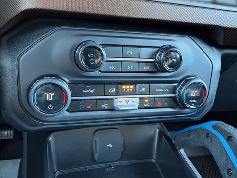 Used 2023 Ford Bronco Outer Banks image 31