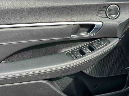 Used 2021 Hyundai Sonata Limited w/ Cargo Package FWD image 17