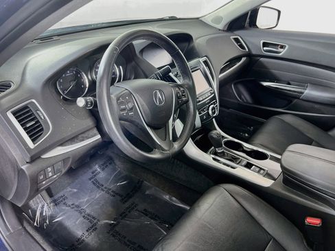 Used 2019 Acura TLX w/ Technology Package FWD image 9
