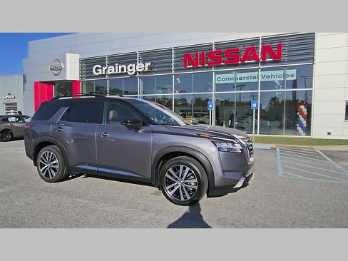 Used 2023 Nissan Pathfinder Platinum FWD image 38