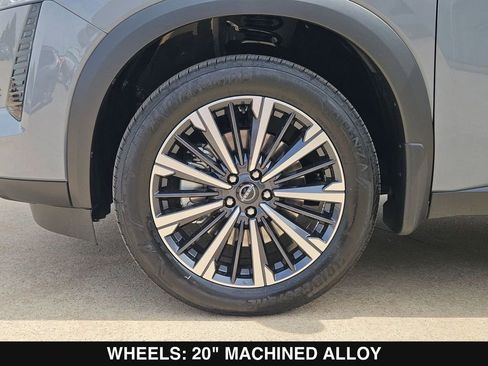 New 2026 Nissan Pathfinder Platinum image 31