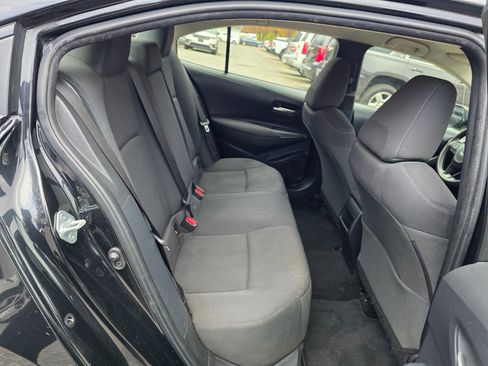 Used 2021 Toyota Corolla LE image 16