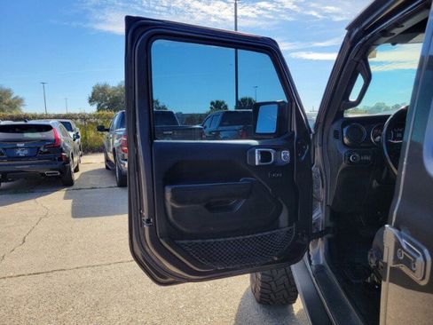 Used 2020 Jeep Wrangler Unlimited Sport image 12