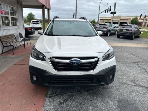 Used 2022 Subaru Outback Premium image 2