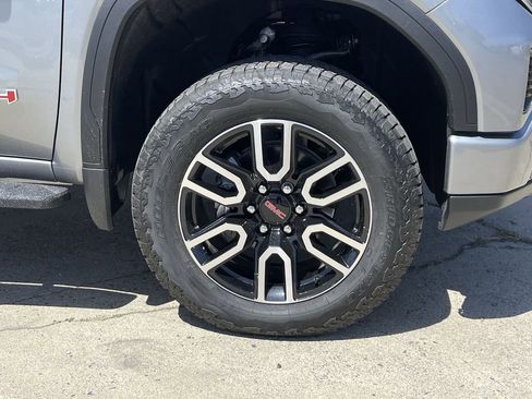 New 2026 GMC Sierra 1500 AT4 w/ AT4 Premium Package AWD/4WD image 33