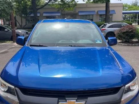 Used 2018 Chevrolet Colorado Z71 AWD/4WD image 16