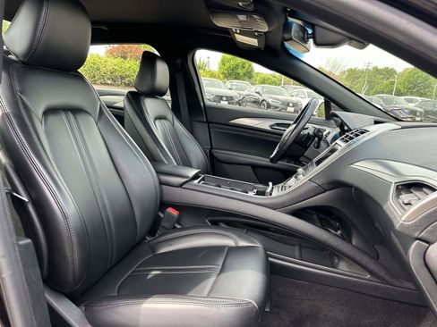 Used 2020 Lincoln MKZ AWD image 10