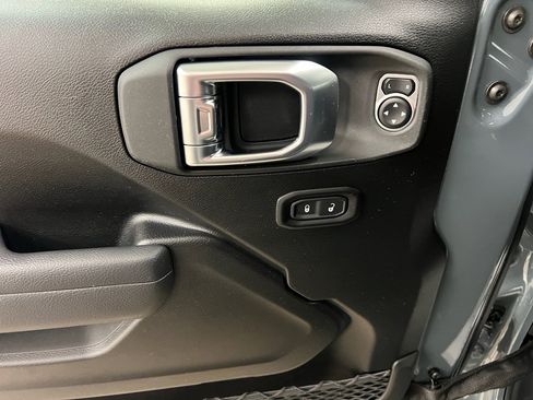 New 2026 Jeep Wrangler Unlimited Rubicon AWD/4WD image 5