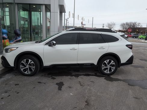 Used 2020 Subaru Outback Touring XT image 3