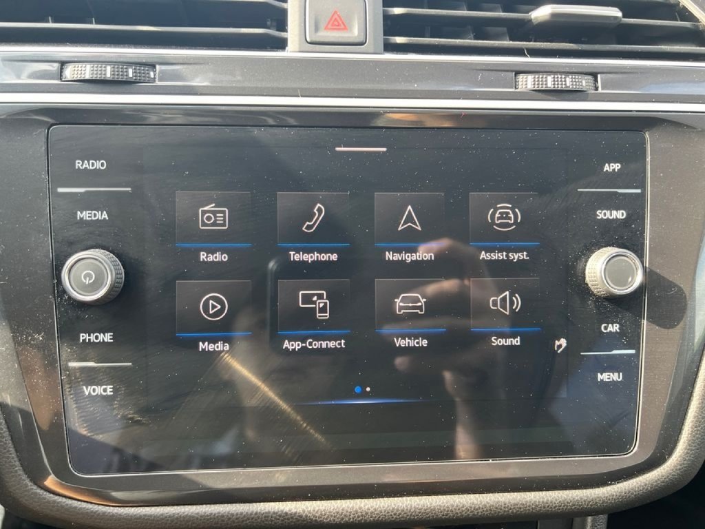 Used 2024 Volkswagen Tiguan SE FWD image 28