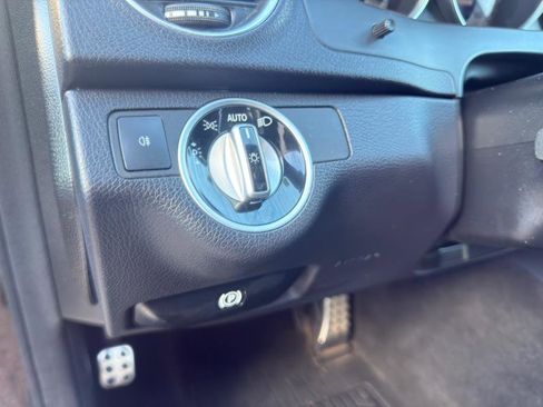 Used 2013 Mercedes-Benz C 300 Sport image 13