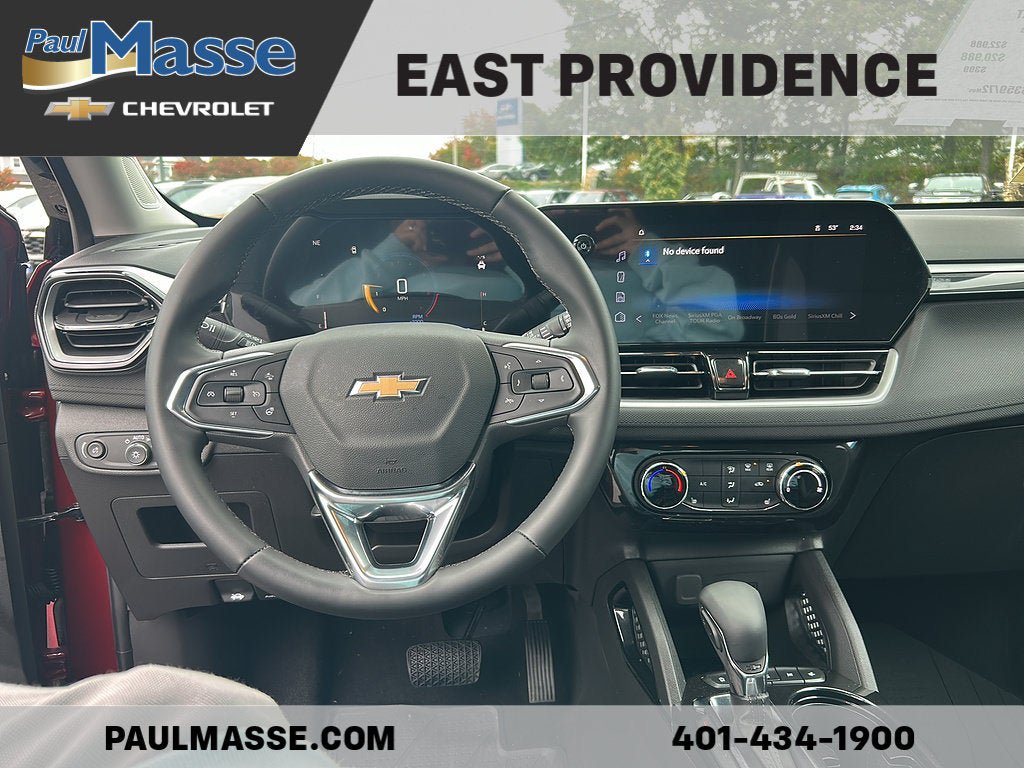 Used 2024 Chevrolet TrailBlazer LT w/ LT Cold Weather Package FWD image 8