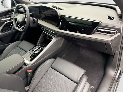 New 2025 Audi SQ5 Premium Plus image 17