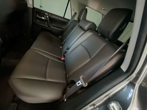 Used 2019 Toyota 4Runner TRD Off-Road Premium AWD/4WD image 23