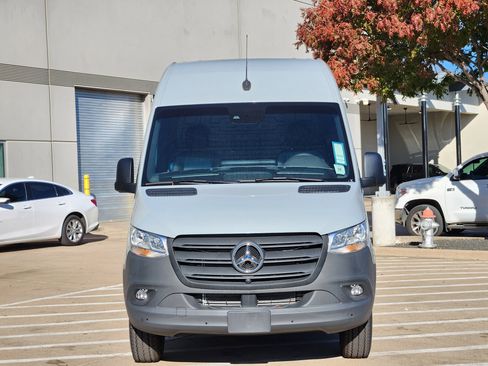 Certified 2024 Mercedes-Benz Sprinter 3500 image 5
