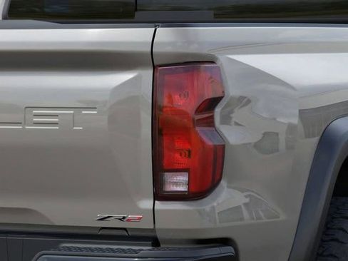 New 2026 Chevrolet Colorado ZR2 AWD/4WD image 11