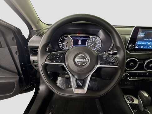 Used 2025 Nissan Sentra SV image 13