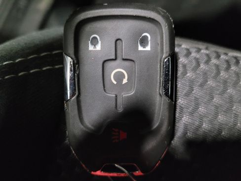 Used 2022 GMC Terrain SLE w/ Driver Convenience Package image 30