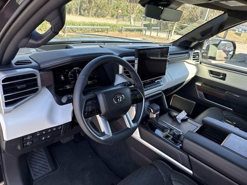 Used 2025 Toyota Sequoia Capstone image 13