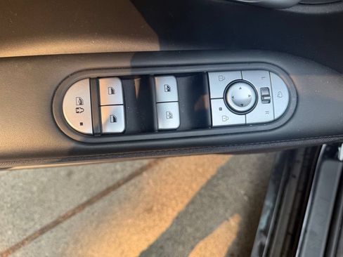 Used 2023 Hyundai Ioniq 5 SEL w/ Cargo Package AWD/4WD image 11