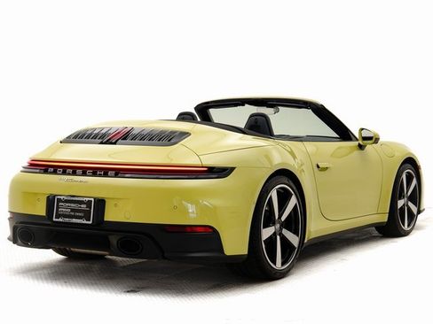 Used 2025 Porsche 911 Carrera image 40
