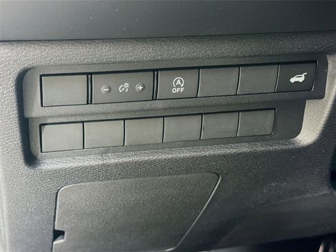 New 2026 Mitsubishi Outlander SE image 7