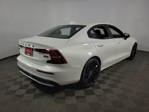 Used 2024 Volvo S60 B5 Plus w/ Climate Package AWD/4WD image 9