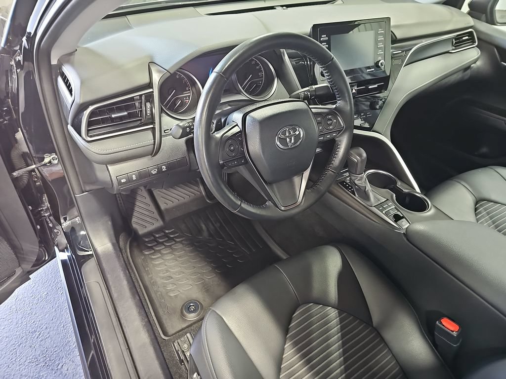 Used 2023 Toyota Camry SE AWD/4WD image 15