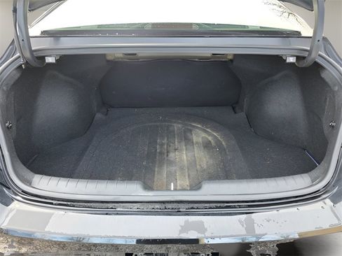 Used 2022 Hyundai Elantra SEL image 12