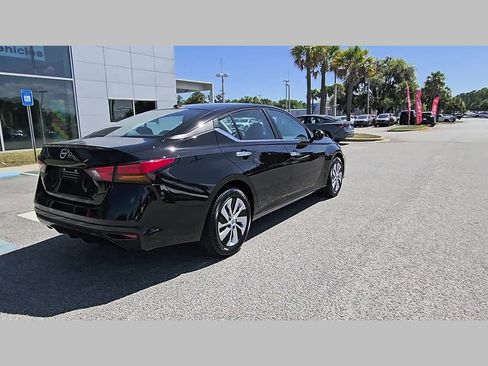 Used 2025 Nissan Altima 2.5 S image 31