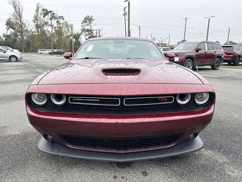 Used 2023 Dodge Challenger R/T w/ Plus Package image 7