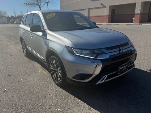 Used 2020 Mitsubishi Outlander ES image 5