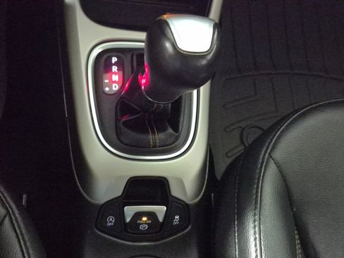 Used 2021 Jeep Compass Latitude FWD image 19