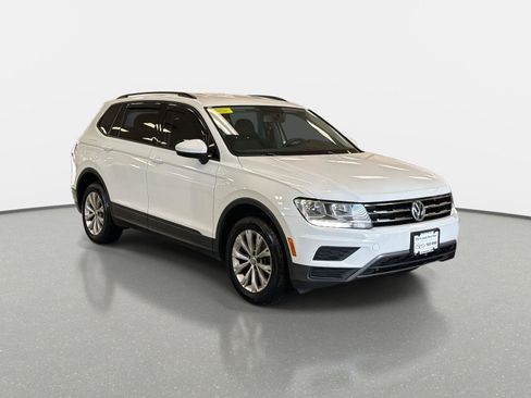 Used 2018 Volkswagen Tiguan S image 3