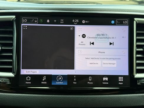 Used 2022 Chrysler Pacifica Touring-L w/ Uconnect Theater Family Group FWD image 39