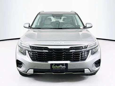 Used 2025 Kia Seltos S FWD image 2