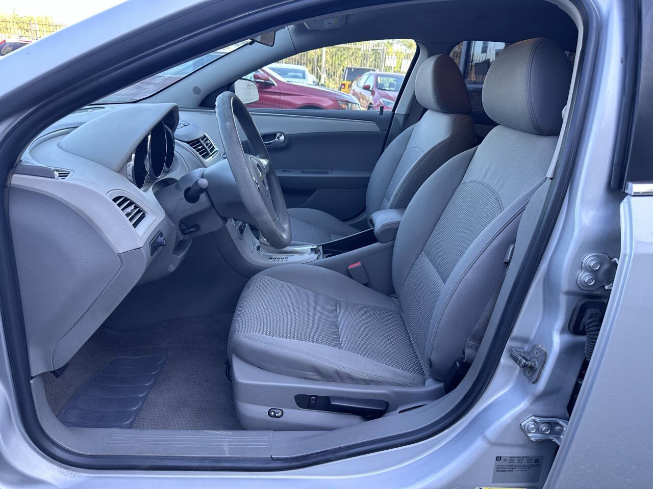 Used 2012 Chevrolet Malibu LS FWD image 10