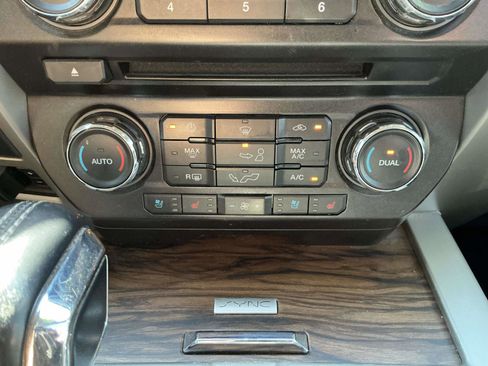 Used 2018 Ford F150 Lariat image 21