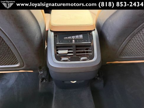 Used 2017 Volvo XC90 T6 Momentum w/ Vision Package AWD/4WD image 18