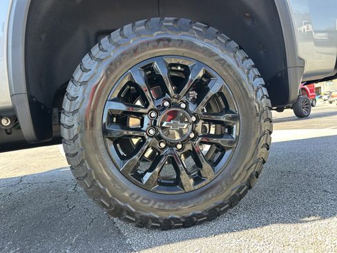 Certified 2025 Chevrolet Silverado 2500 LTZ w/ LTZ Plus Package image 20