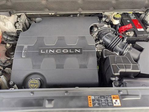 Used 2016 Lincoln MKX Reserve w/ Cargo Utility Package FWD image 22