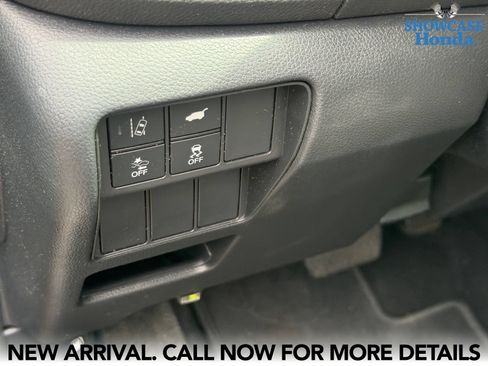 Used 2018 Honda CR-V Touring image 10