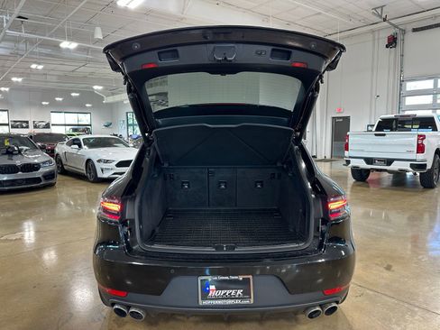 Used 2021 Porsche Macan S image 41