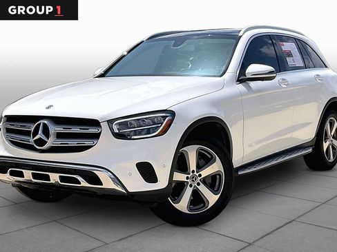 Used 2020 Mercedes-Benz GLC 300 4MATIC image 1