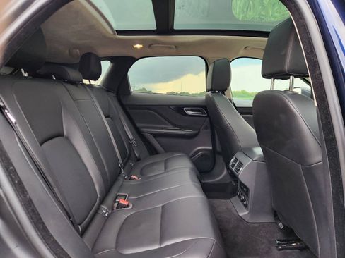 Used 2020 Jaguar F-PACE Premium AWD/4WD image 10
