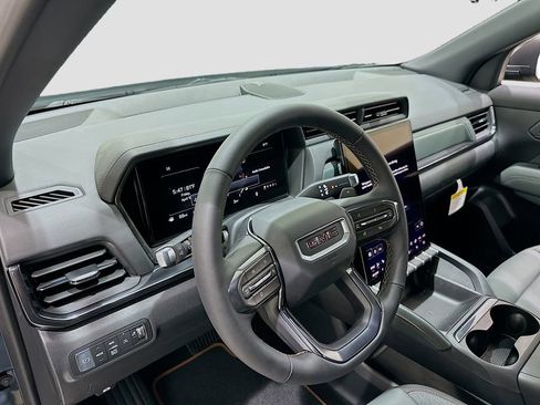 New 2026 GMC Terrain AT4 w/ Convenience Package III image 9