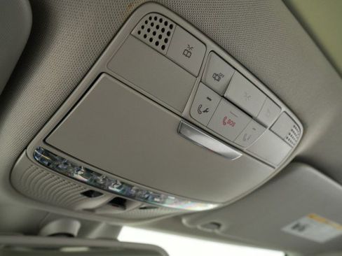 Used 2016 Mercedes-Benz C 300 4MATIC Sedan image 38
